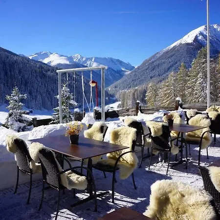 Otel Schraemli's Lengmatta 3*
